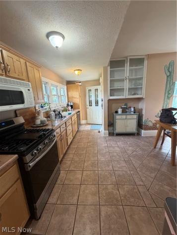 221 Oakwood Avenue Marietta OH 45750