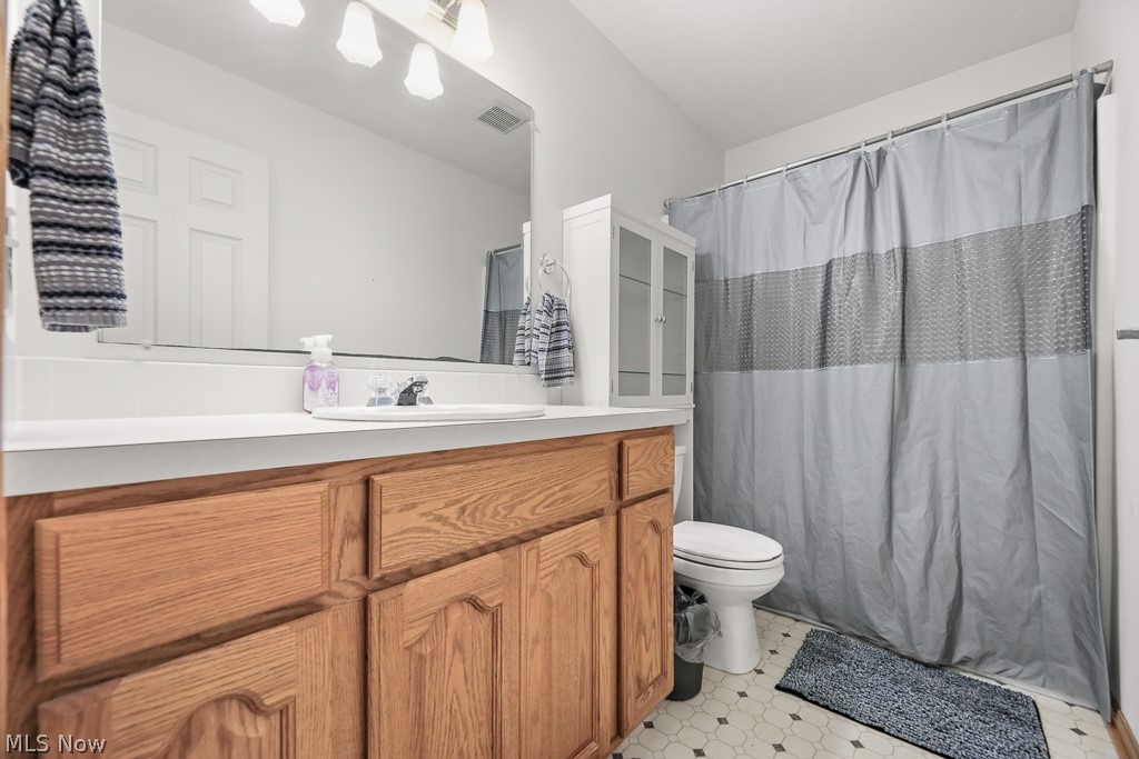 1149 Terraho Drive Salem OH 44460
