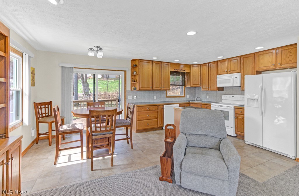 63 W Mohawk Drive Malvern OH 44644