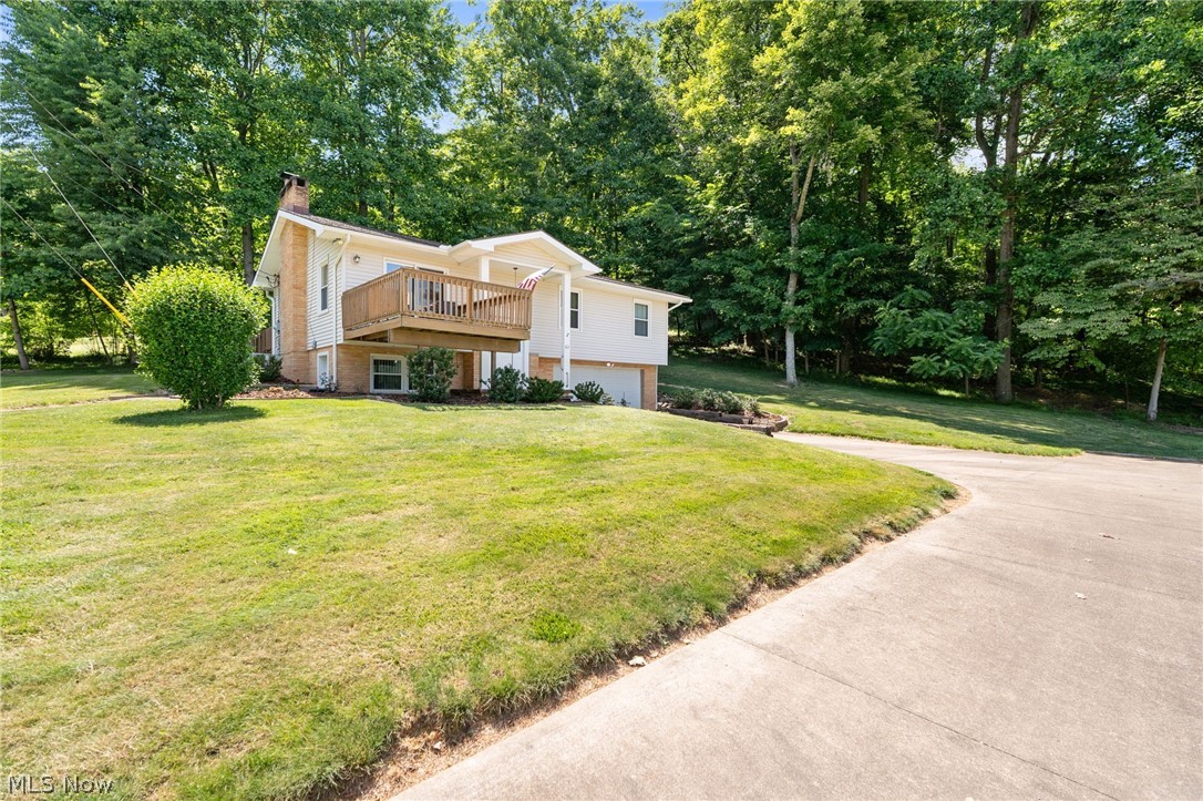 63 W Mohawk Drive Malvern OH 44644