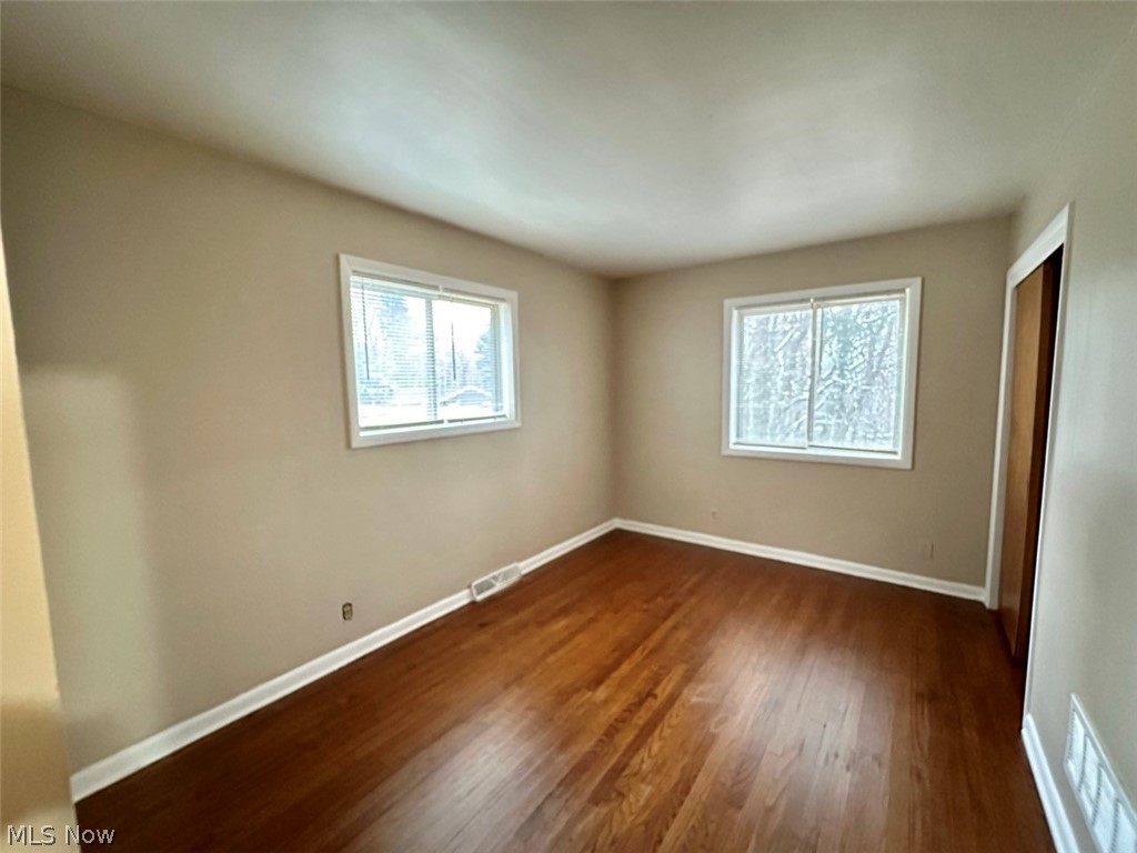 469 Kathleen Street Akron OH 44303