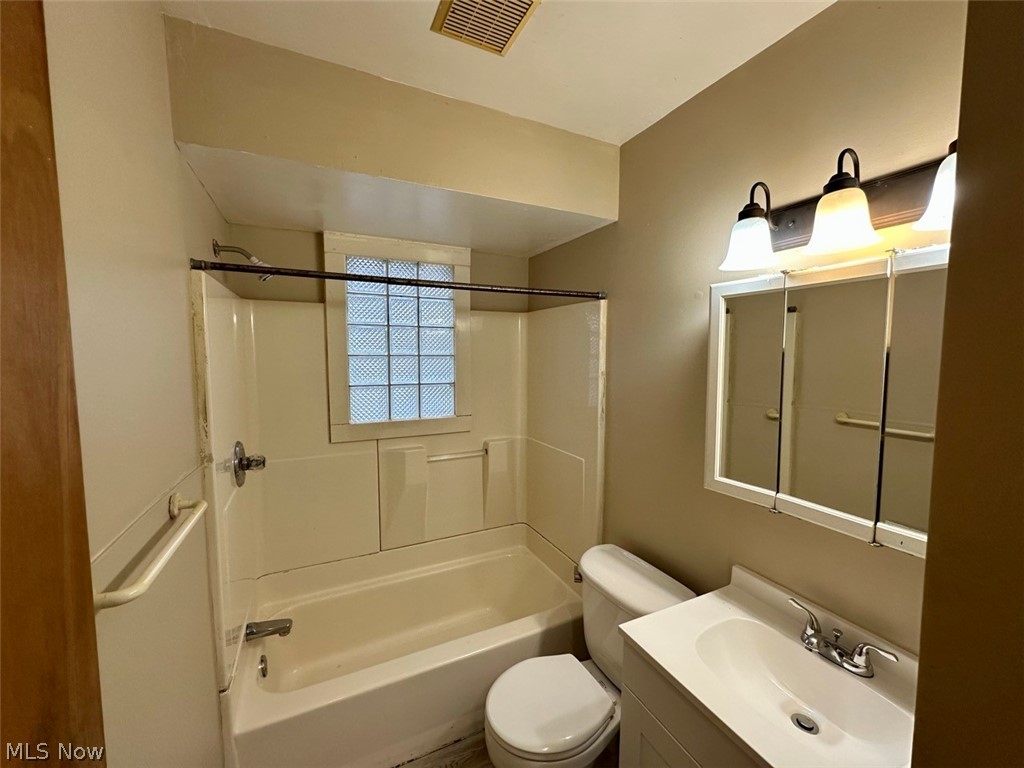 469 Kathleen Street Akron OH 44303