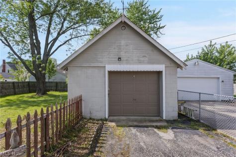 123 Lafayette Street Elyria OH 44035