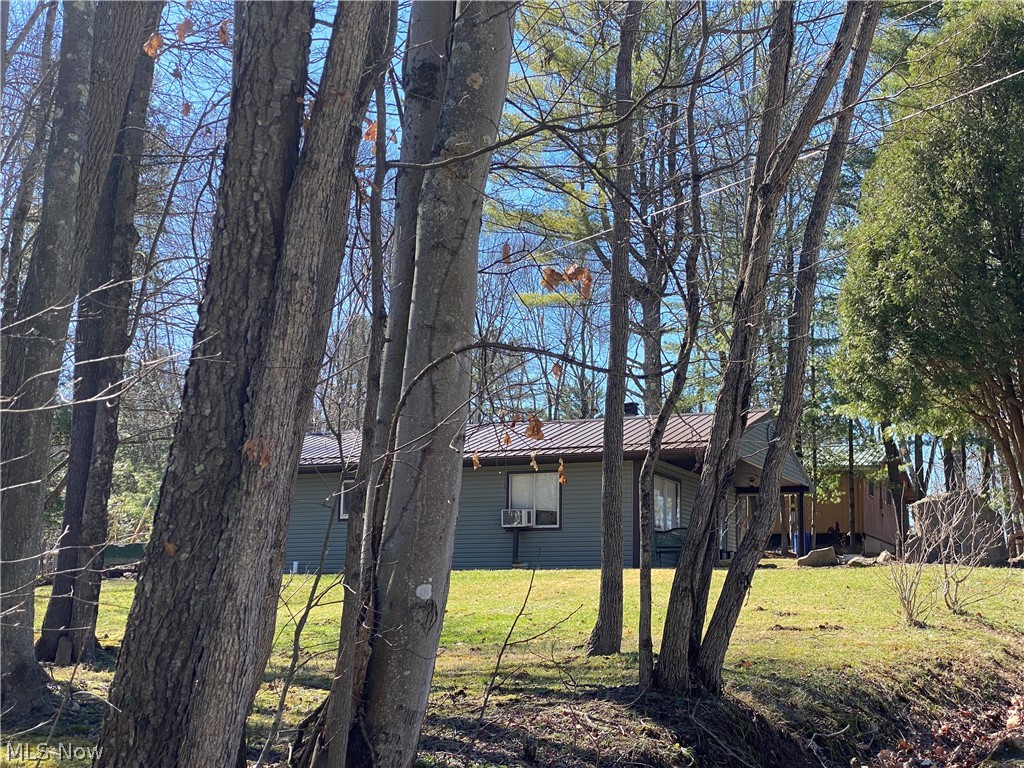 2239 Maple Drive SW Carrollton OH 44615