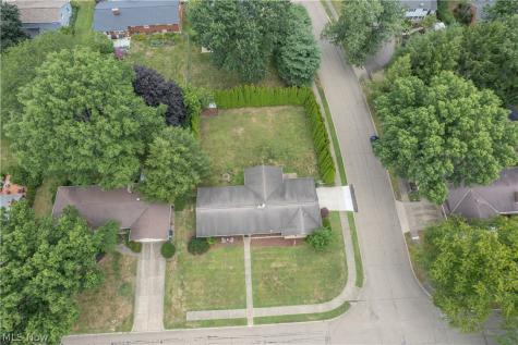731 Bachtel Street SE North Canton OH 44720