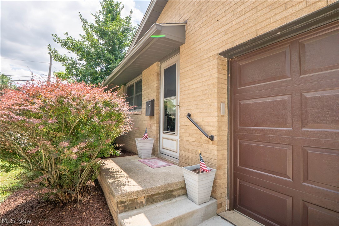 731 Bachtel Street SE North Canton OH 44720