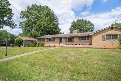 731 Bachtel Street SE North Canton OH 44720