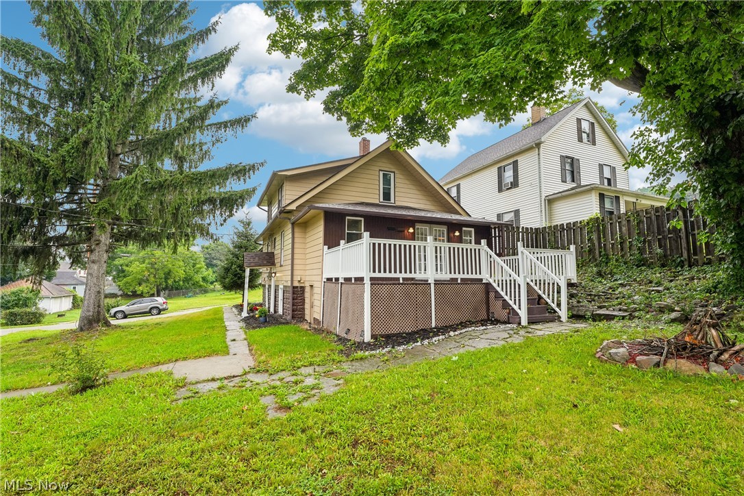 237 Watson Street Lowellville OH 44436