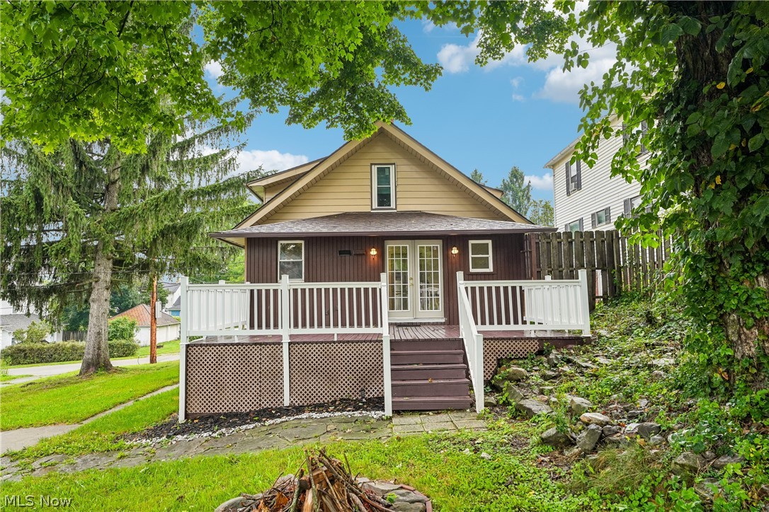 237 Watson Street Lowellville OH 44436