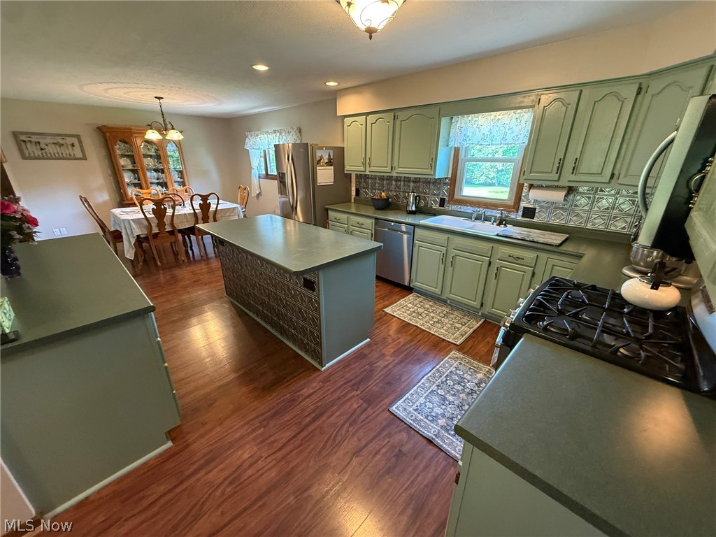 2462 Yorkview Road SW New Philadelphia OH 44663