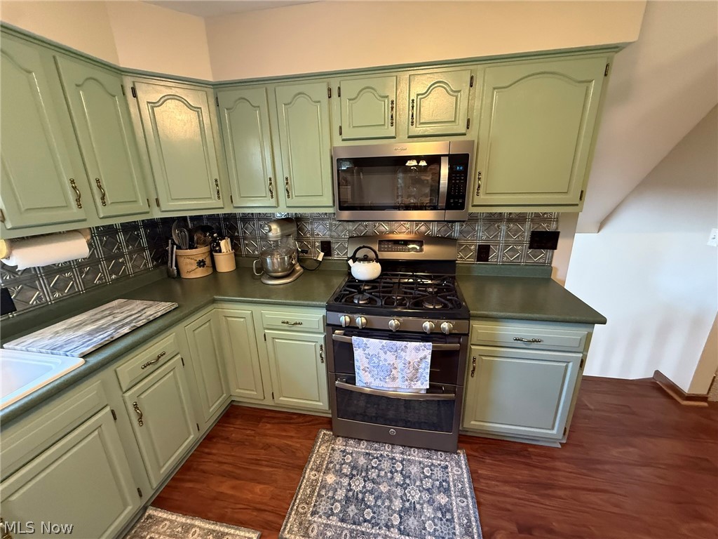 2462 Yorkview Road SW New Philadelphia OH 44663