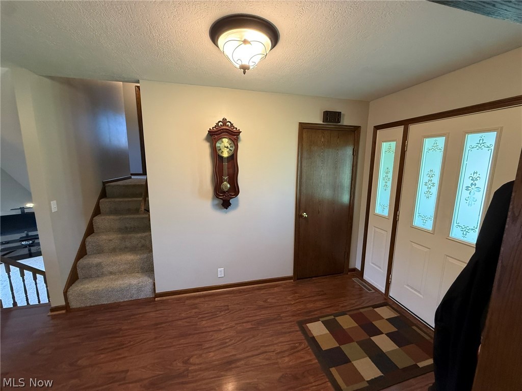 2462 Yorkview Road SW New Philadelphia OH 44663