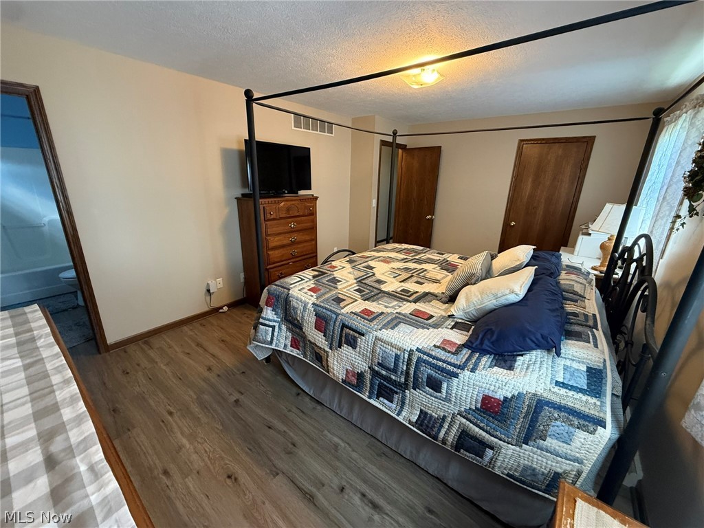 2462 Yorkview Road SW New Philadelphia OH 44663
