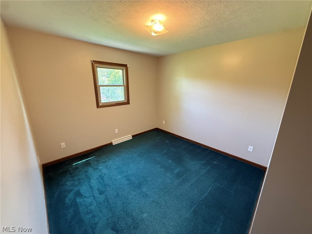 2462 Yorkview Road SW New Philadelphia OH 44663