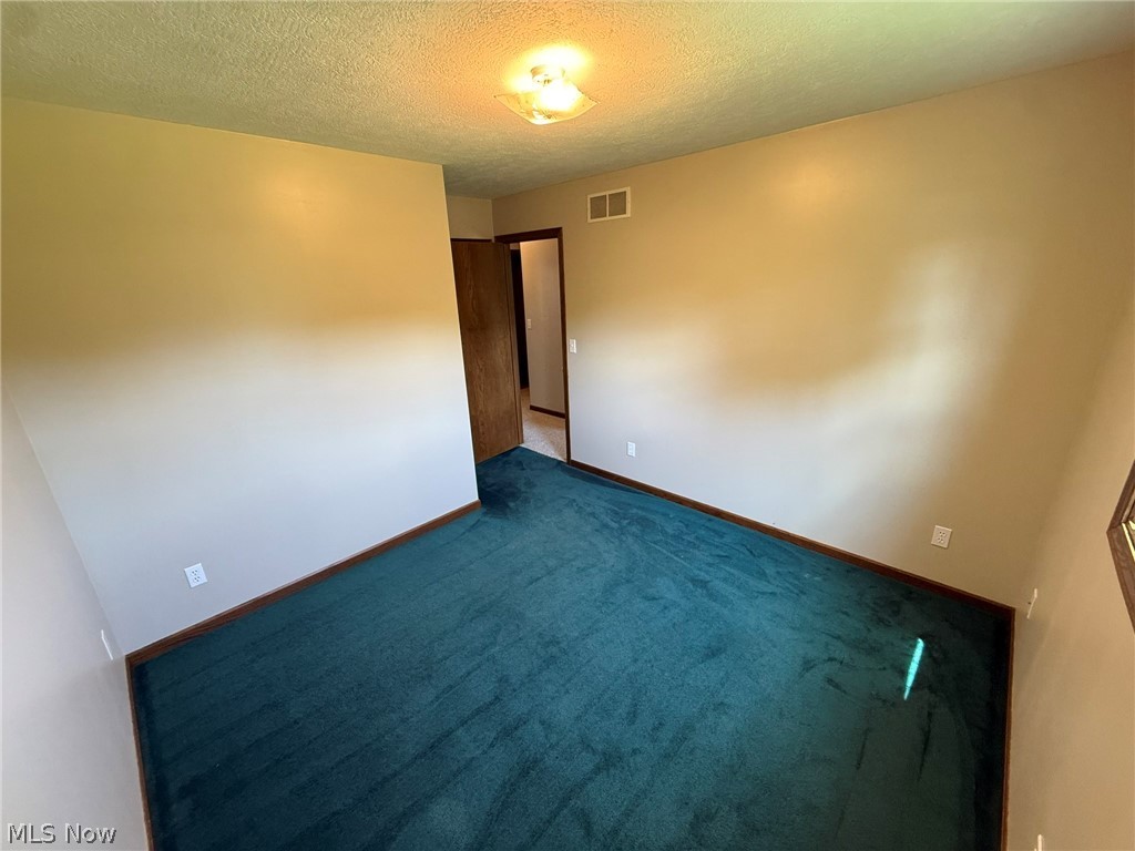 2462 Yorkview Road SW New Philadelphia OH 44663