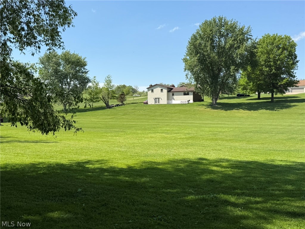 2462 Yorkview Road SW New Philadelphia OH 44663
