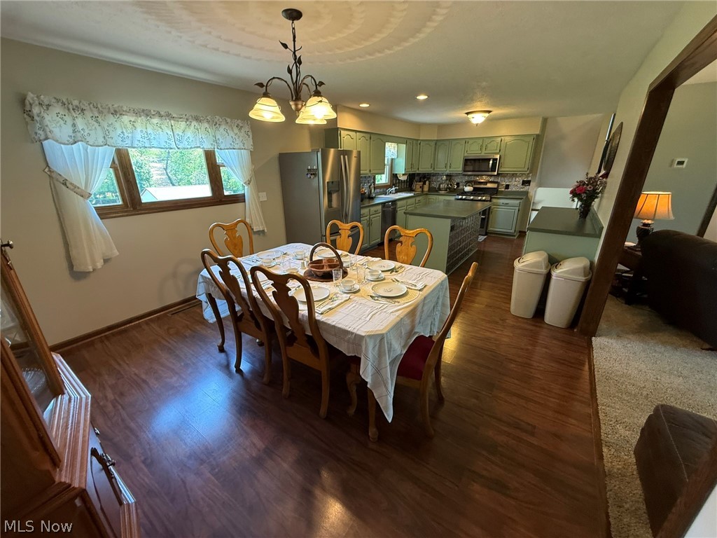 2462 Yorkview Road SW New Philadelphia OH 44663