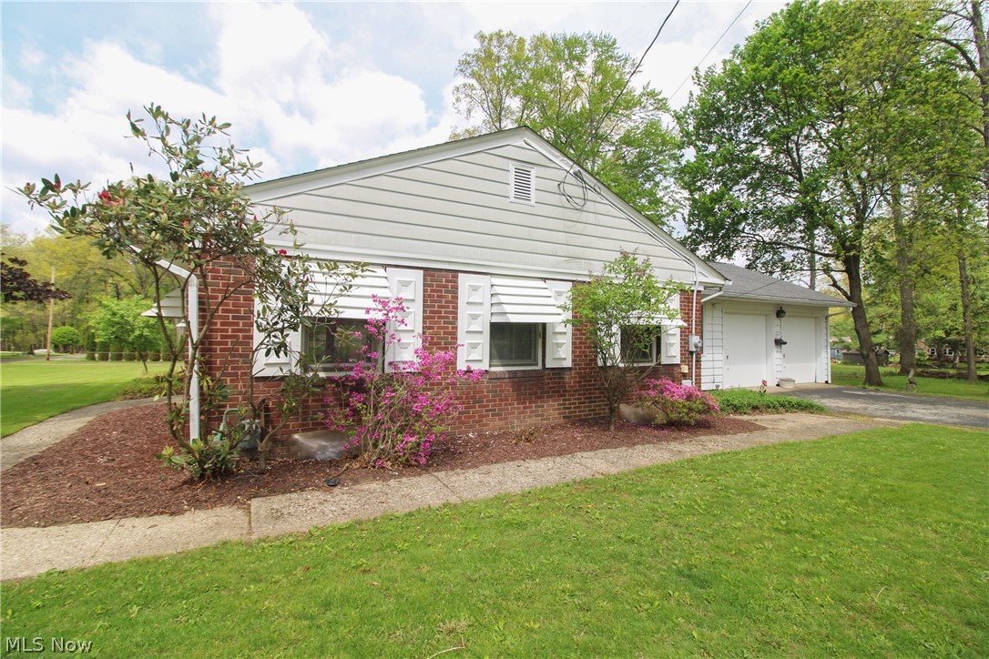804 Crestview Drive Boardman OH 44512