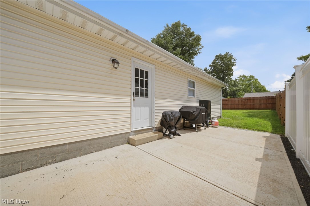 1469 Chapman Avenue Madison OH 44057