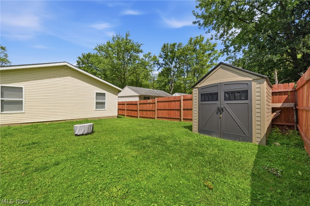 1469 Chapman Avenue Madison OH 44057