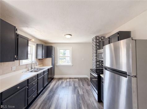 4415 Oak Park Avenue Cleveland OH 44109