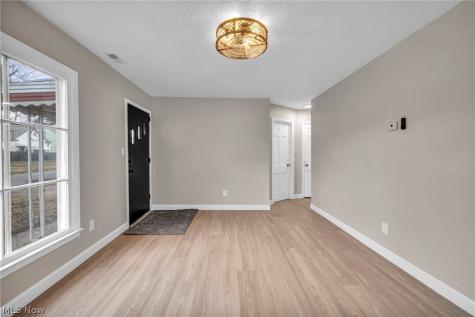 13539 Bennington Avenue Cleveland OH 44135