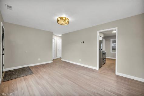 13539 Bennington Avenue Cleveland OH 44135