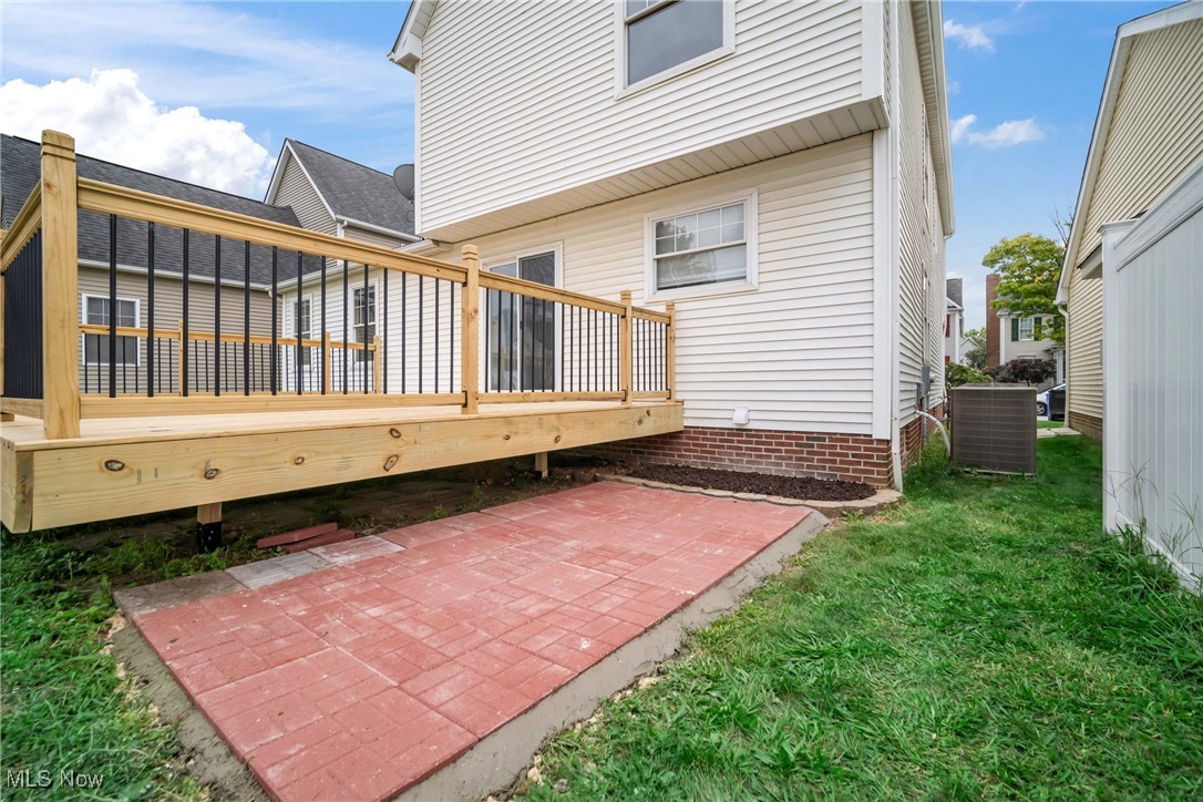 1963 E 84th Street Cleveland OH 44106