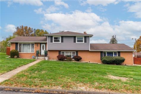 1227 33rd Street NE Canton OH 44714
