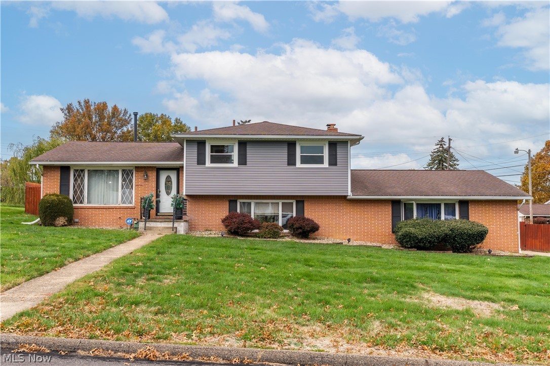 1227 33rd Street NE Canton OH 44714