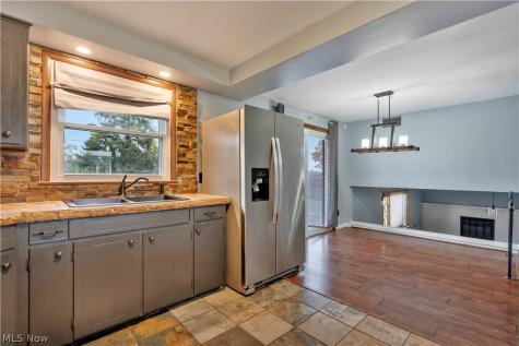 1227 33rd Street NE Canton OH 44714
