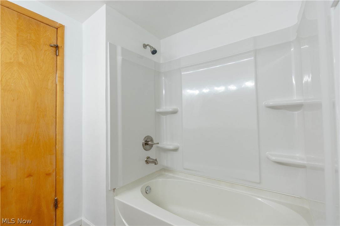 1227 33rd Street NE Canton OH 44714