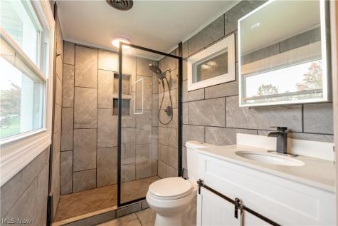 1227 33rd Street NE Canton OH 44714