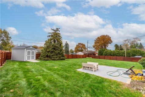 1227 33rd Street NE Canton OH 44714
