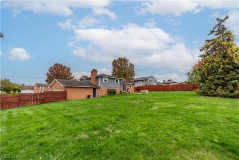 1227 33rd Street NE Canton OH 44714