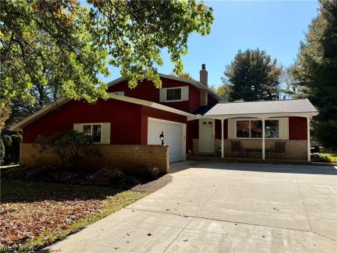 13133 Longwood Avenue Burton OH 44021