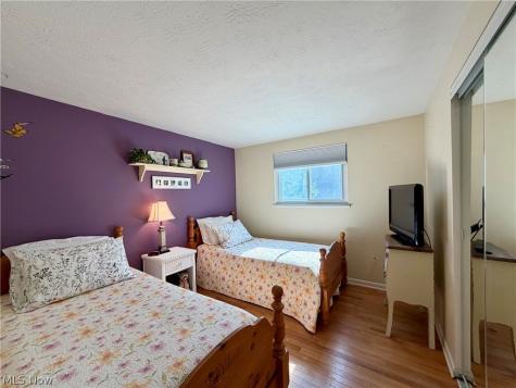 13133 Longwood Avenue Burton OH 44021