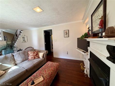 13133 Longwood Avenue Burton OH 44021