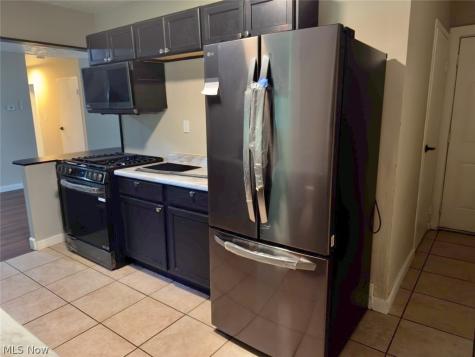 2024 Ridgehill Road Cleveland OH 44121