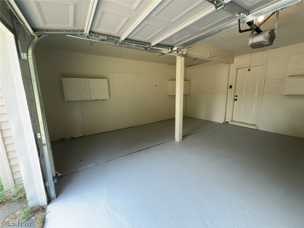 2024 Ridgehill Road Cleveland OH 44121