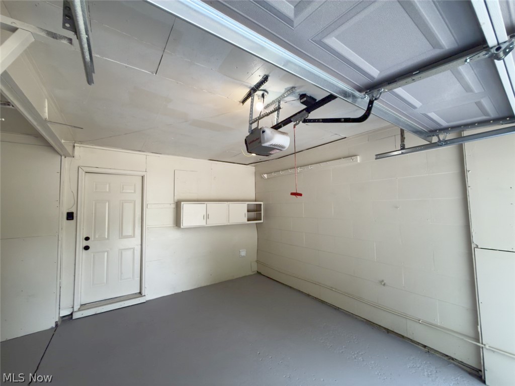 2024 Ridgehill Road Cleveland OH 44121