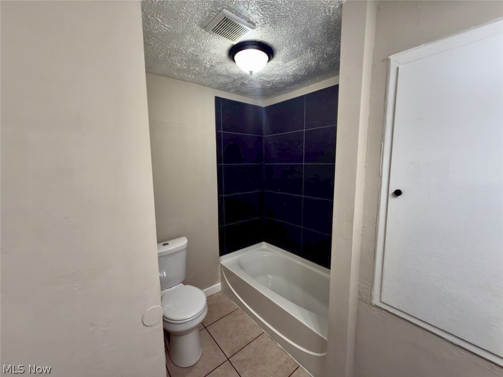 2024 Ridgehill Road Cleveland OH 44121