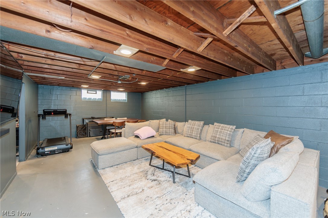 24456 Noreen Drive North Olmsted OH 44070