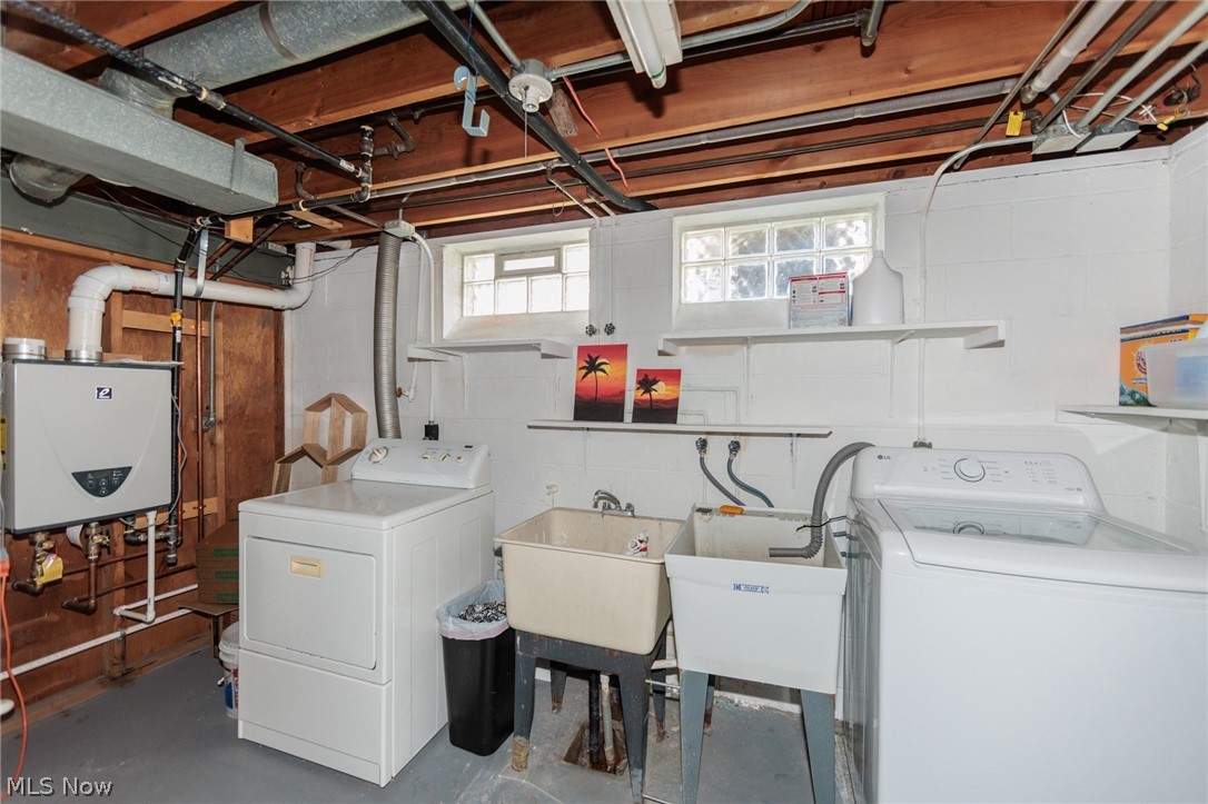 24456 Noreen Drive North Olmsted OH 44070