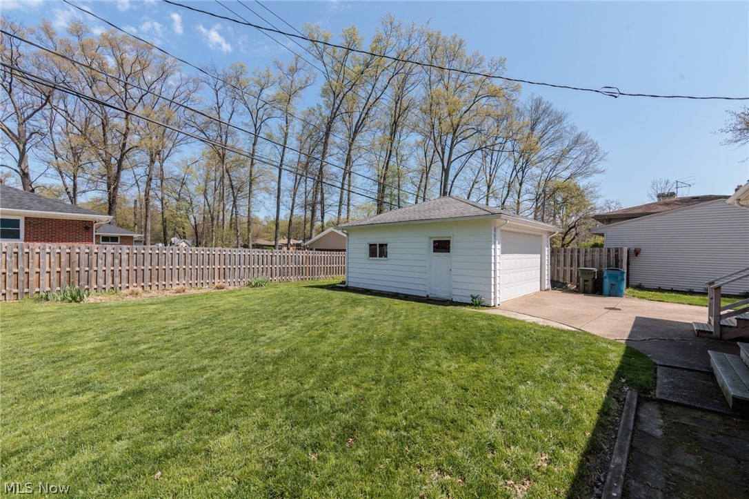24456 Noreen Drive North Olmsted OH 44070