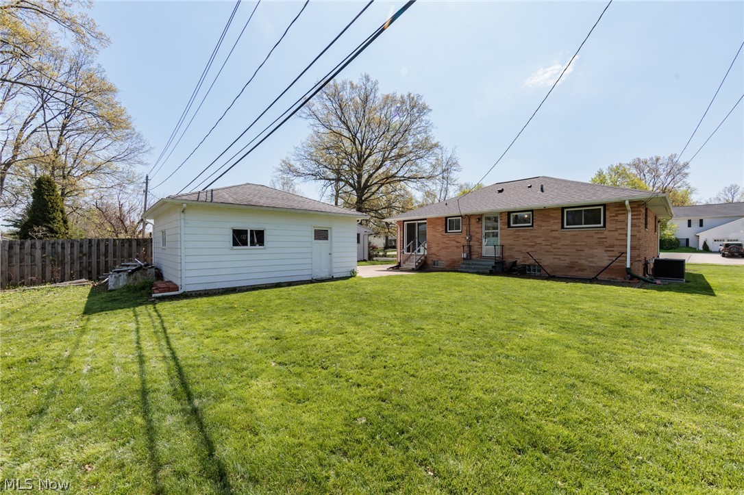 24456 Noreen Drive North Olmsted OH 44070