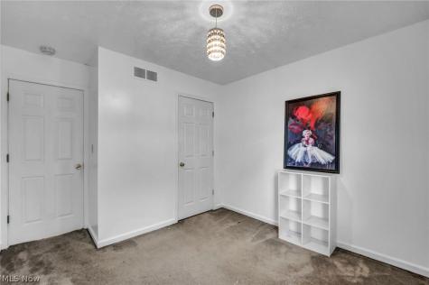7712 Spafford Road Cleveland OH 44105