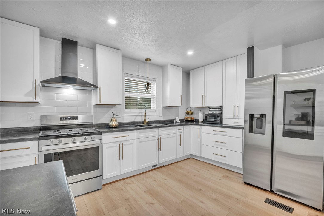 7712 Spafford Road Cleveland OH 44105