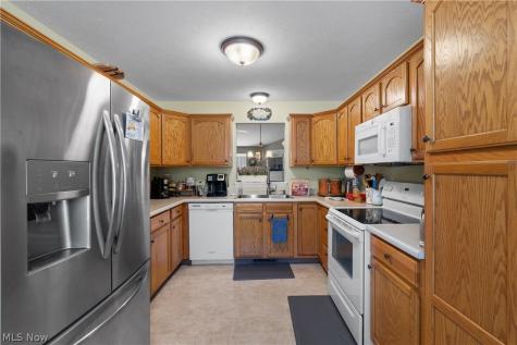 9250 Forest Trail Avenue NW Massillon OH 44647