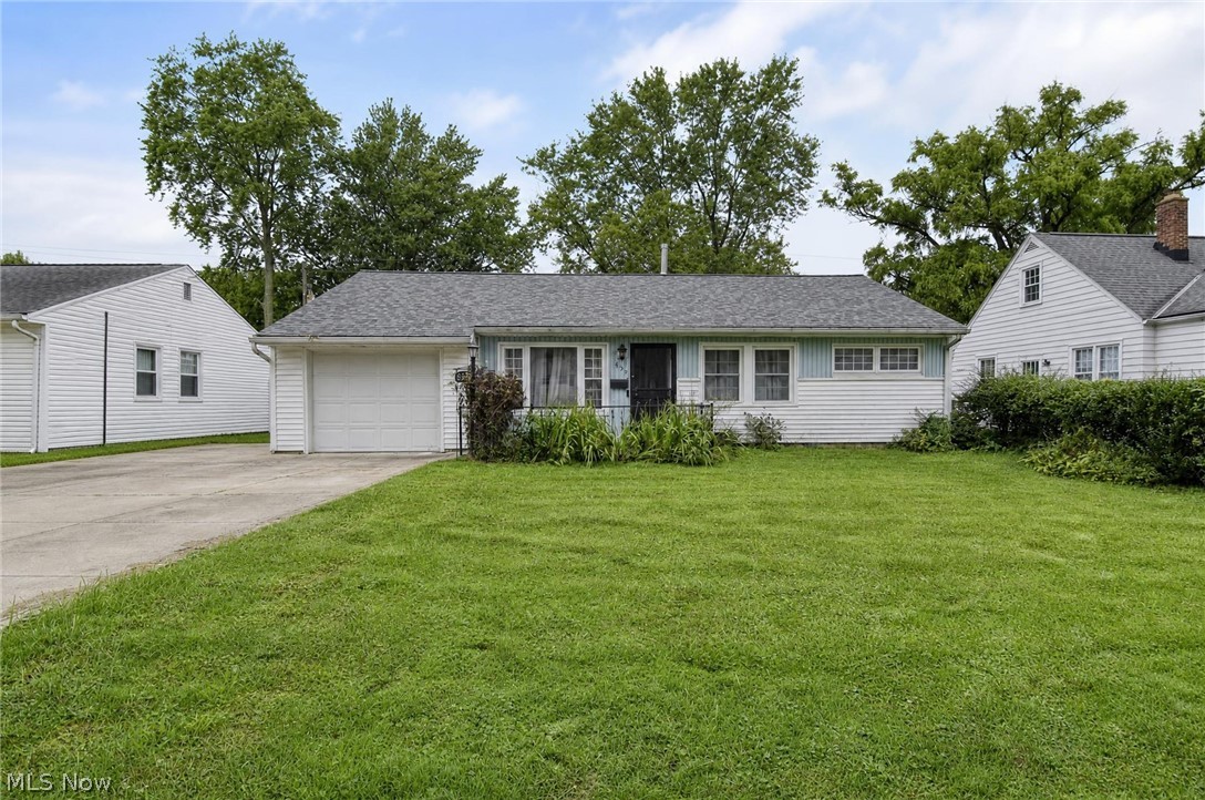652 Iroquois Trail Willoughby OH 44094